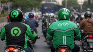 Strategi Gojek dan Grab Bertahan Usai Komisi Ojol Dipangkas