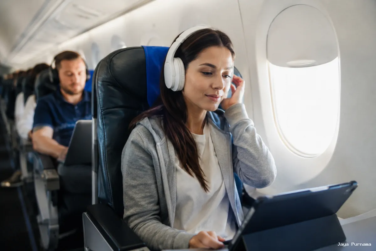 Aturan Headphone United Airlines Demi Kenyamanan Penumpang