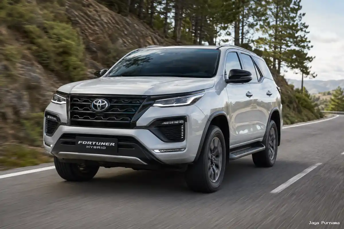 Toyota Fortuner Hybrid 2026 Masuk Era Elektrifikasi, Tetap Tangguh dan Efisien
