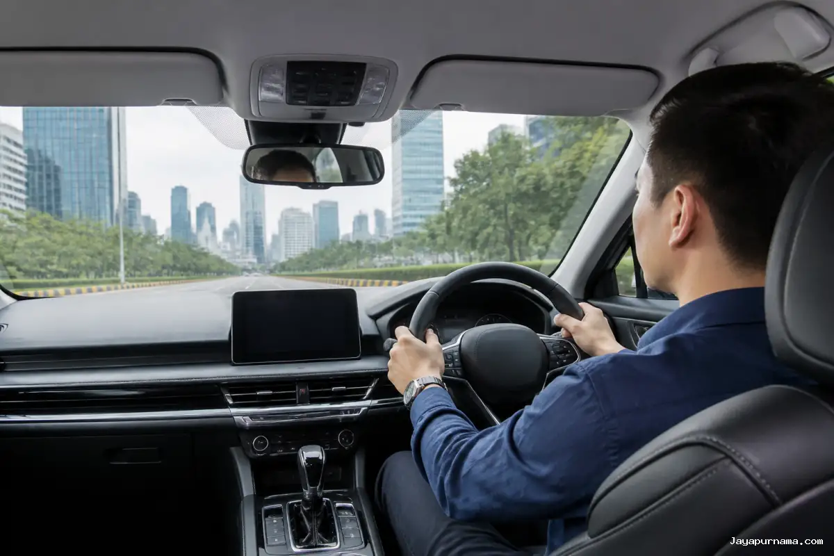 9 Tips Mengendarai Mobil Baru agar Tetap Aman dan Terawat
