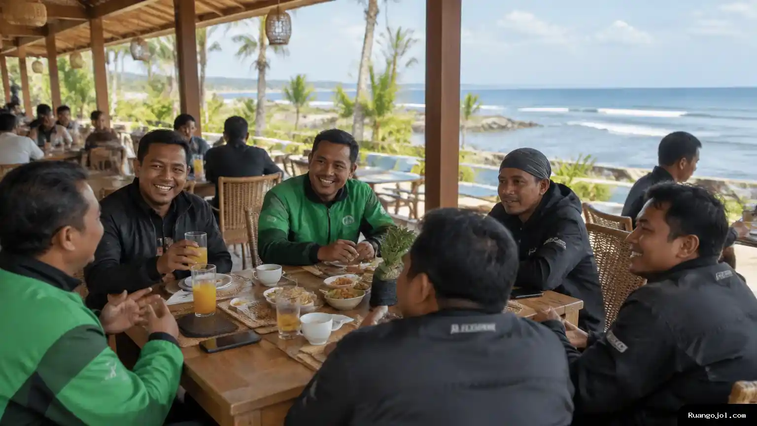 Suasana acara apresiasi bagi para pengemudi Grab di sebuah pavilion tepi laut Bali. Para pengemudi berkumpul dalam acara apresiasi di pavilion