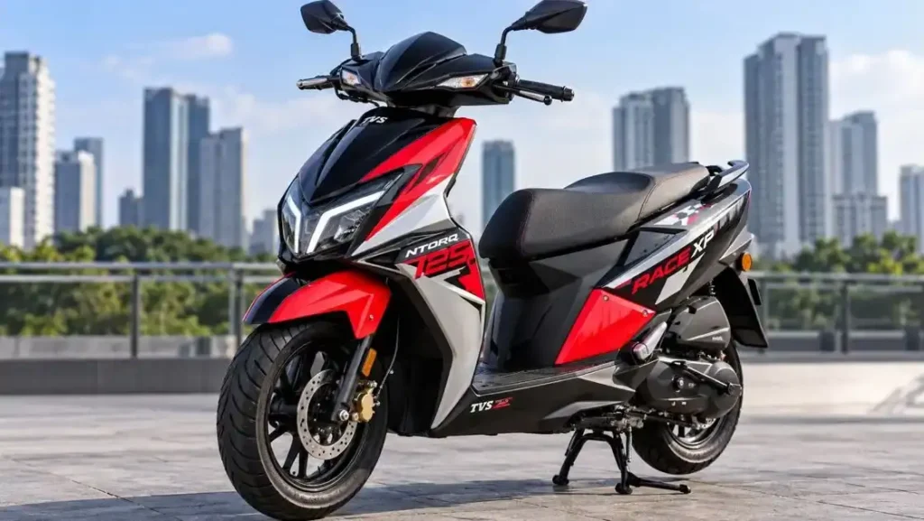 TVS Ntorq 125 Race XP dengan desain bodi sporty dan lampu depan LED.