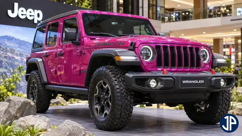 Jeep Wrangler Rubicon berwarna Tuscadero dengan nuansa merah muda keunguan.