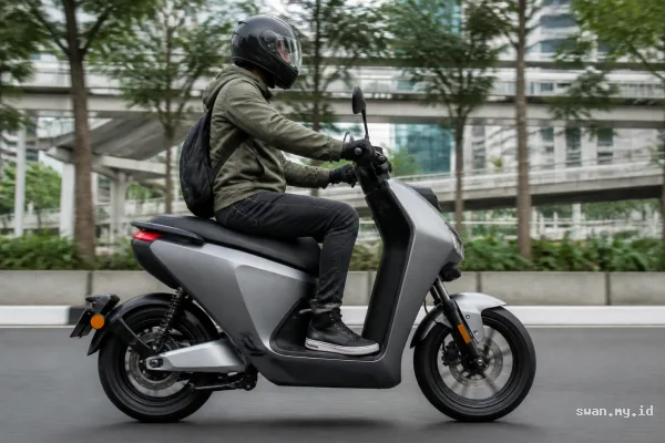 Built-In Electric Motorcycle Batteries Improve Safety but Limit Charging Flexibility