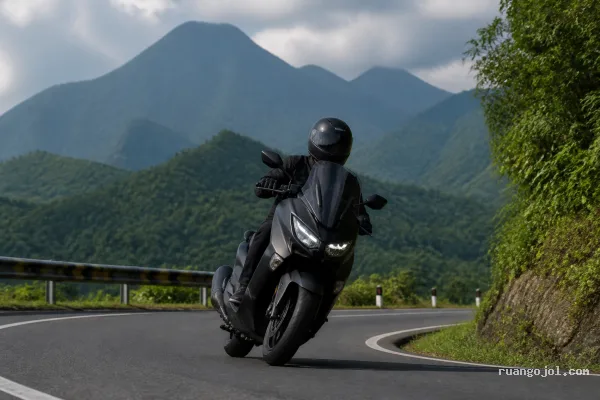 Yamaha NMax Turbo Tunjukkan Kesiapan untuk Menempuh Rute Touring